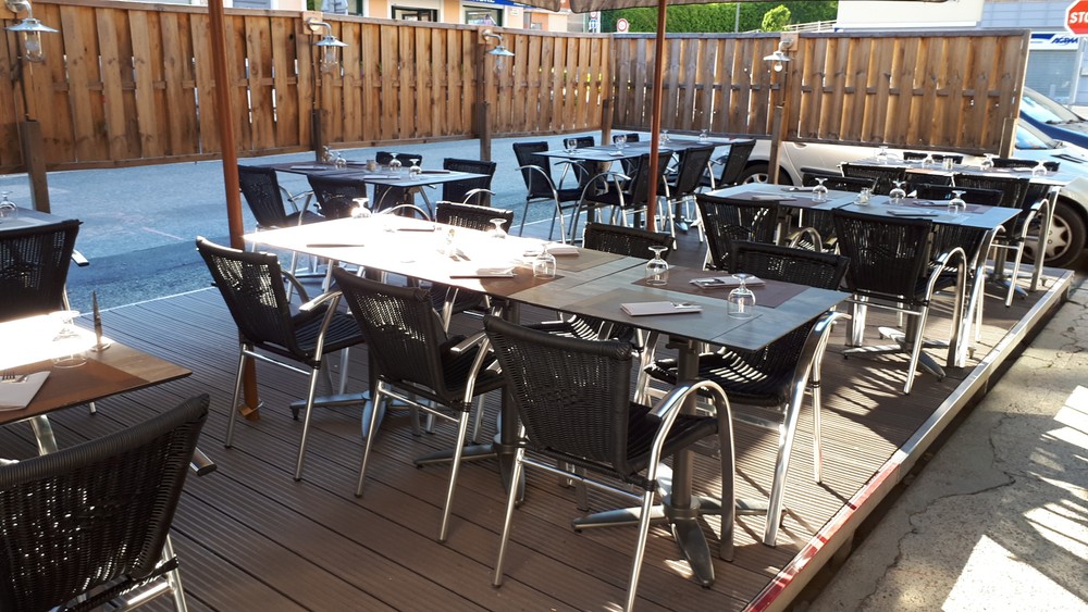 Le Four à Bois - Restaurant Pizzeria Bar - BELIGNEUX - La Valbonne